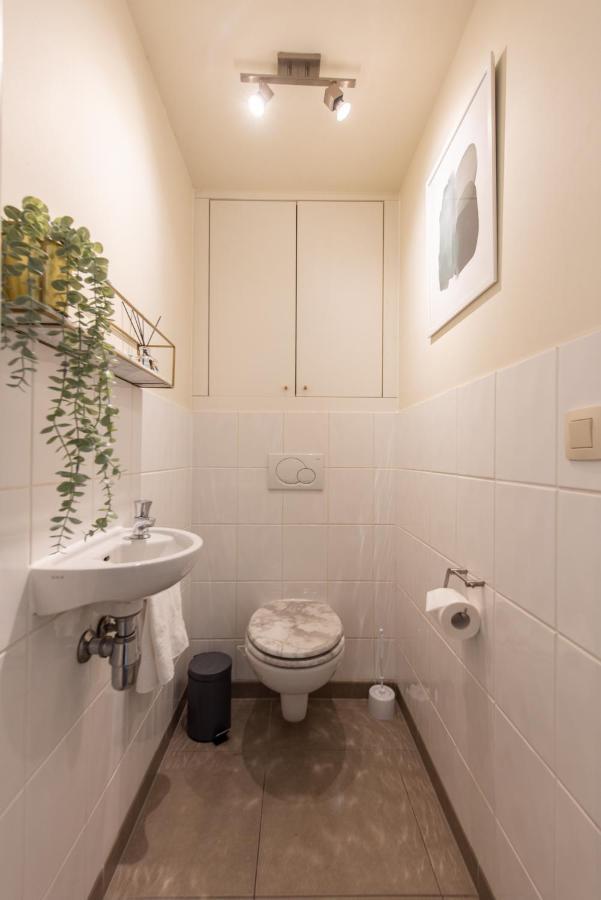 Shs Homes-Luxe Highrise, 2 Bedrooms, Kitchen, Free Parking, Stunning View, Large Tarrasse, Workspace ハッセルト エクステリア 写真